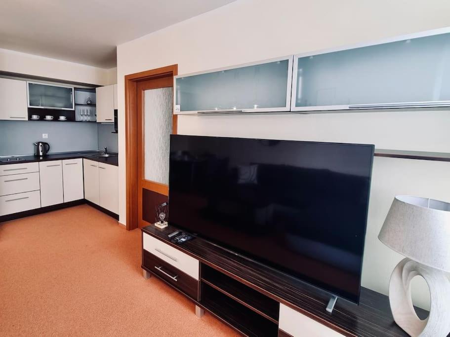 Apartment In Tatranska Strba/Near Strbske Pleso With Free Parking Zewnętrze zdjęcie